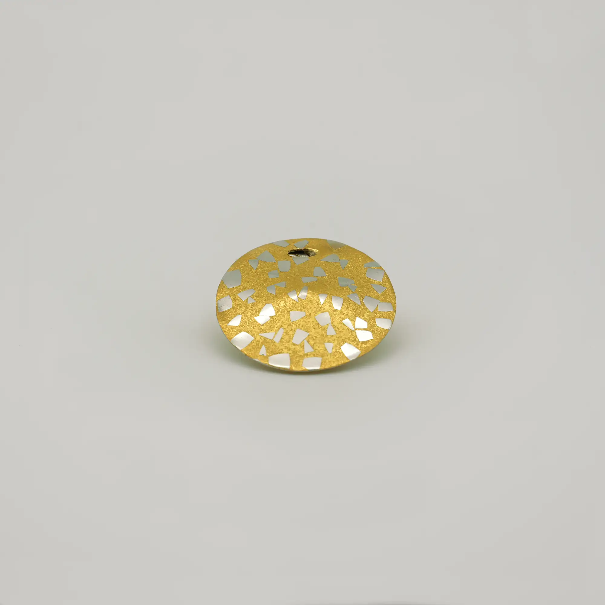 Terazzo Anhänger Linse - Niessing - Platinweiß|Classic Yellow - gebraucht kaufen